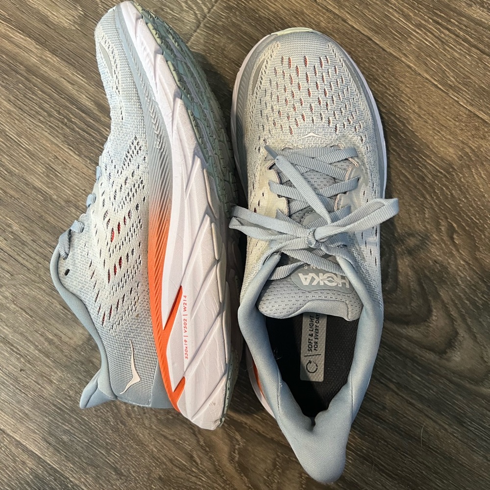Hoka Clifton 8